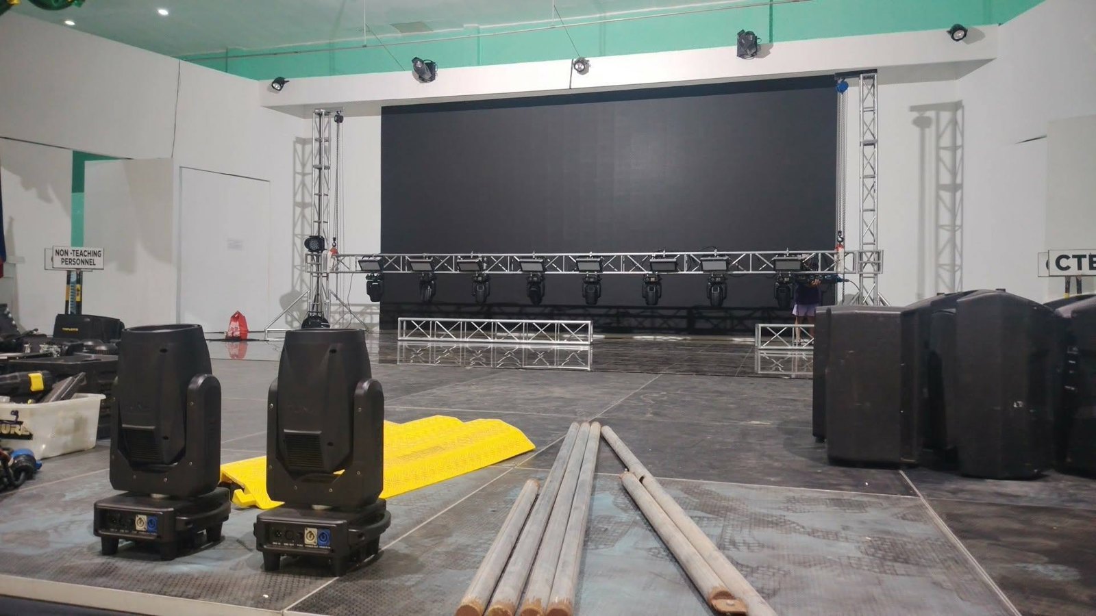 Wide event stage and LED screen